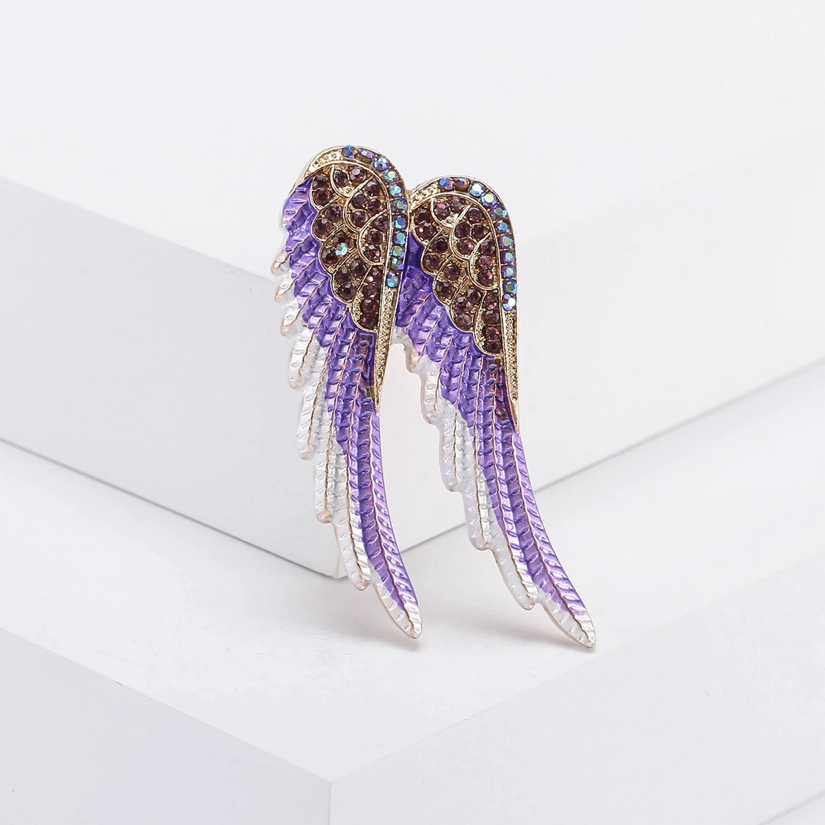 Beautiful Angel Wings Brooches for Women Unisex Glamour Pins Multi-color Available Office Party Accessories Gifts