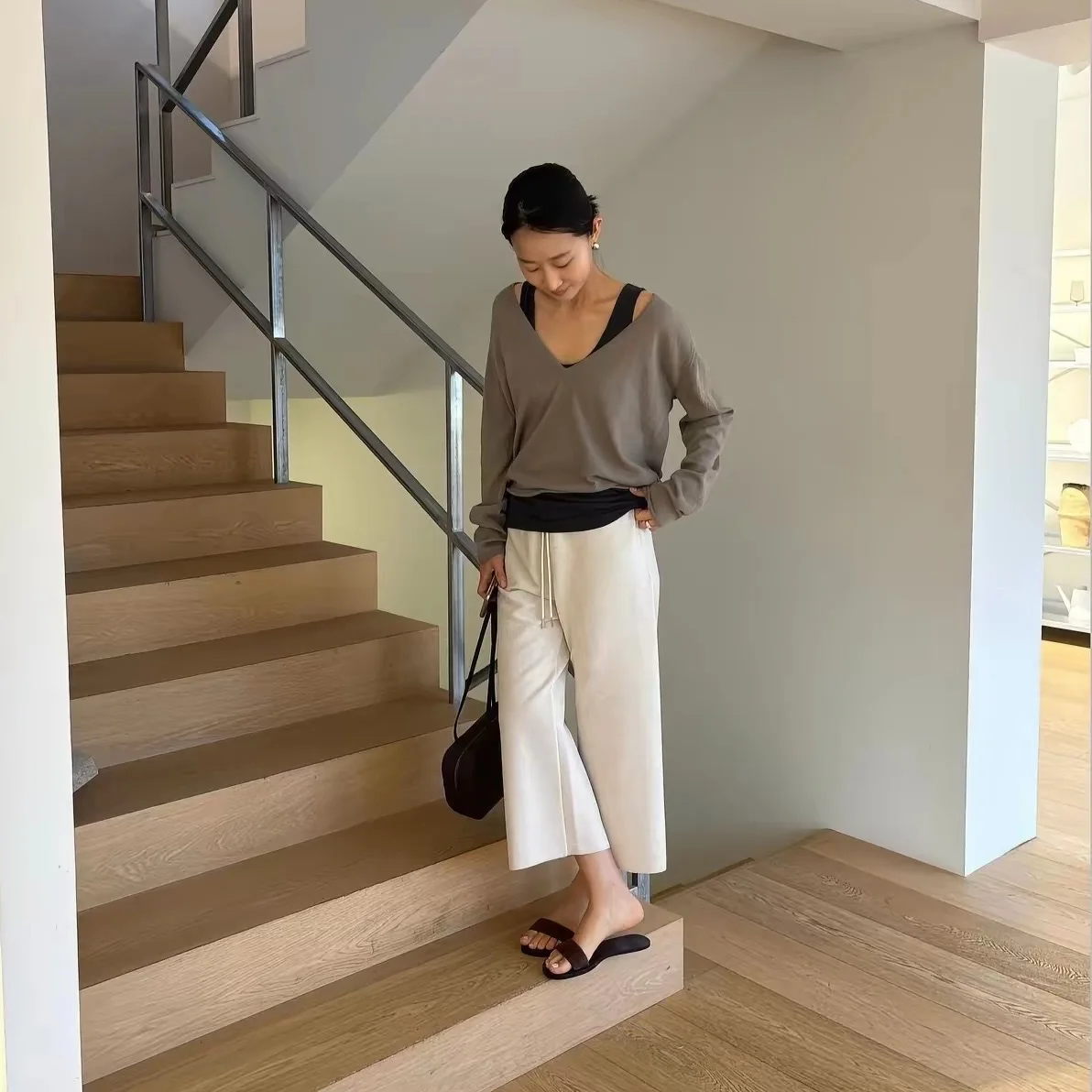 Retro Velvet Seven-Foot Pants High Waist Wide Leg Casual Trousers for Women Autumn New Style Dongdaemun Fashionable Slimming