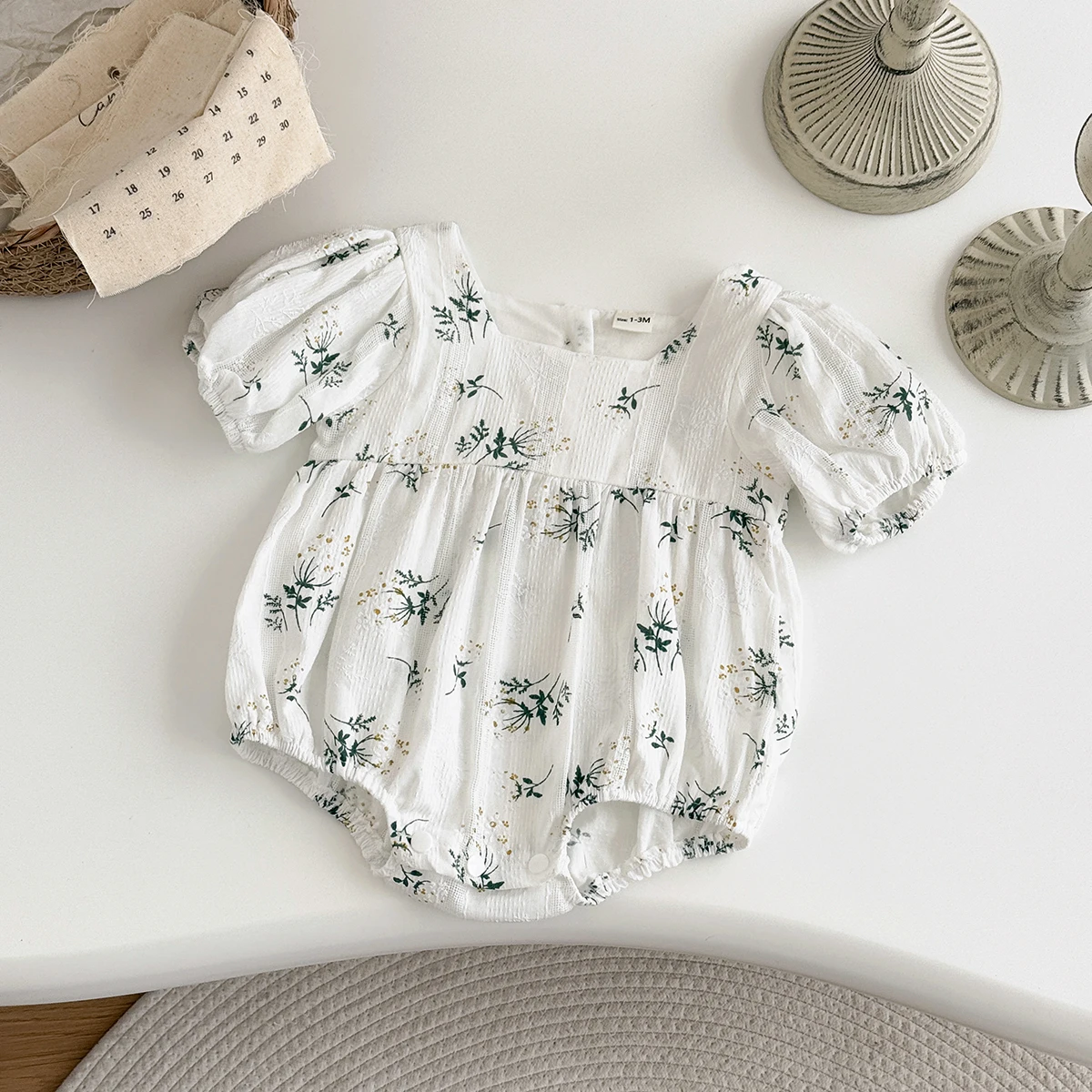 New Baby Girls Clothes Infant Bodysuit Cute Lilac Full Of Prints Puff Sleeved Square Neck Baby Bubble Summer Triangle Romper