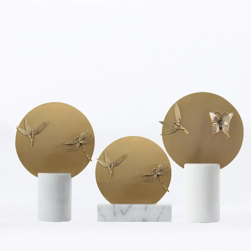 Metal Handicraft Geometric Circle Golden Screen Butterfly Dragonfly Artificial Insect Decorative Figurines Home Decoration
