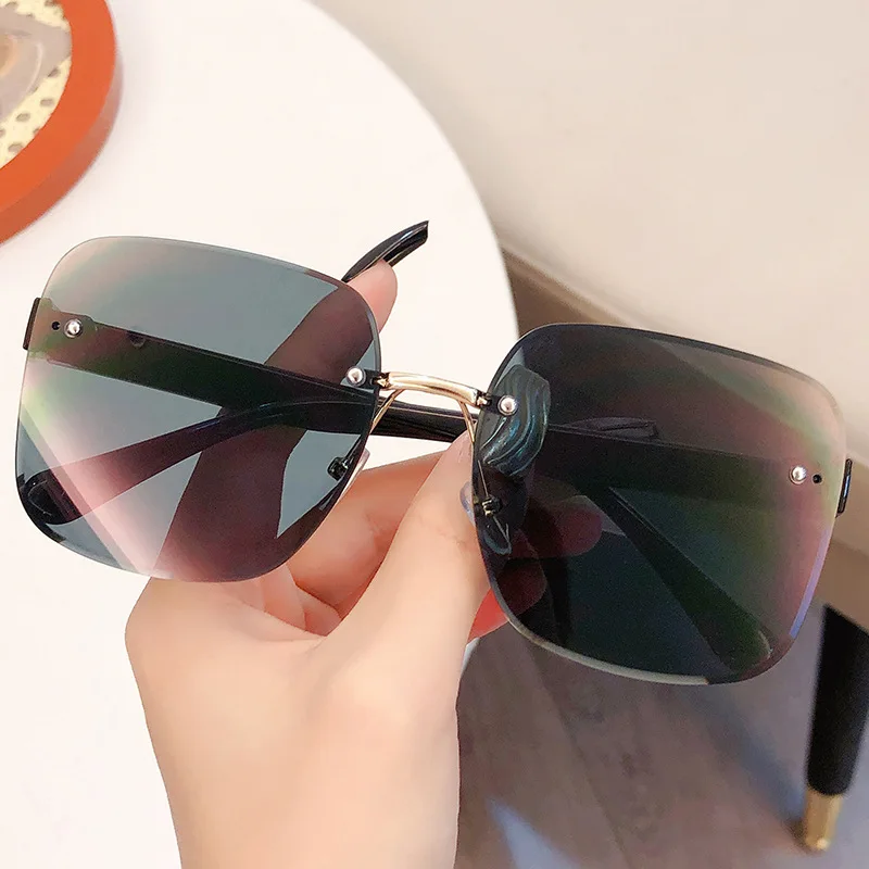 2023 New Vintage Oversized Sunglasses Fashion Brand Big Frame Sun Glasses Female Style Designer Glasses UV400 Oculos De Sol image 2