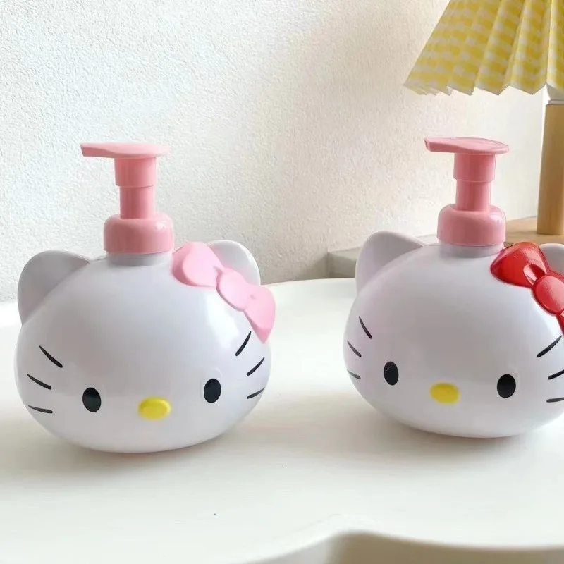 Sanrio Hello Kitty Lindas Botellas Dispensadoras de Dibujos Animados para Gel de Ducha, Envases de Loción a Presión, Desinfectante de Manos, Bonitas Botellas de Mano 2026