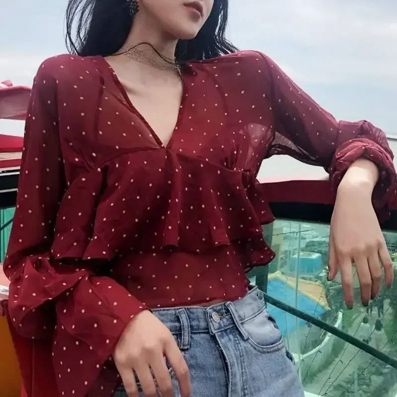 Frühling Sommer neue Süße Langarm Rüschen Bluse frauen Kleidung Lose Stilvolle Falten Koreanische Alle-spiel Polka Dot chiffon Hemd