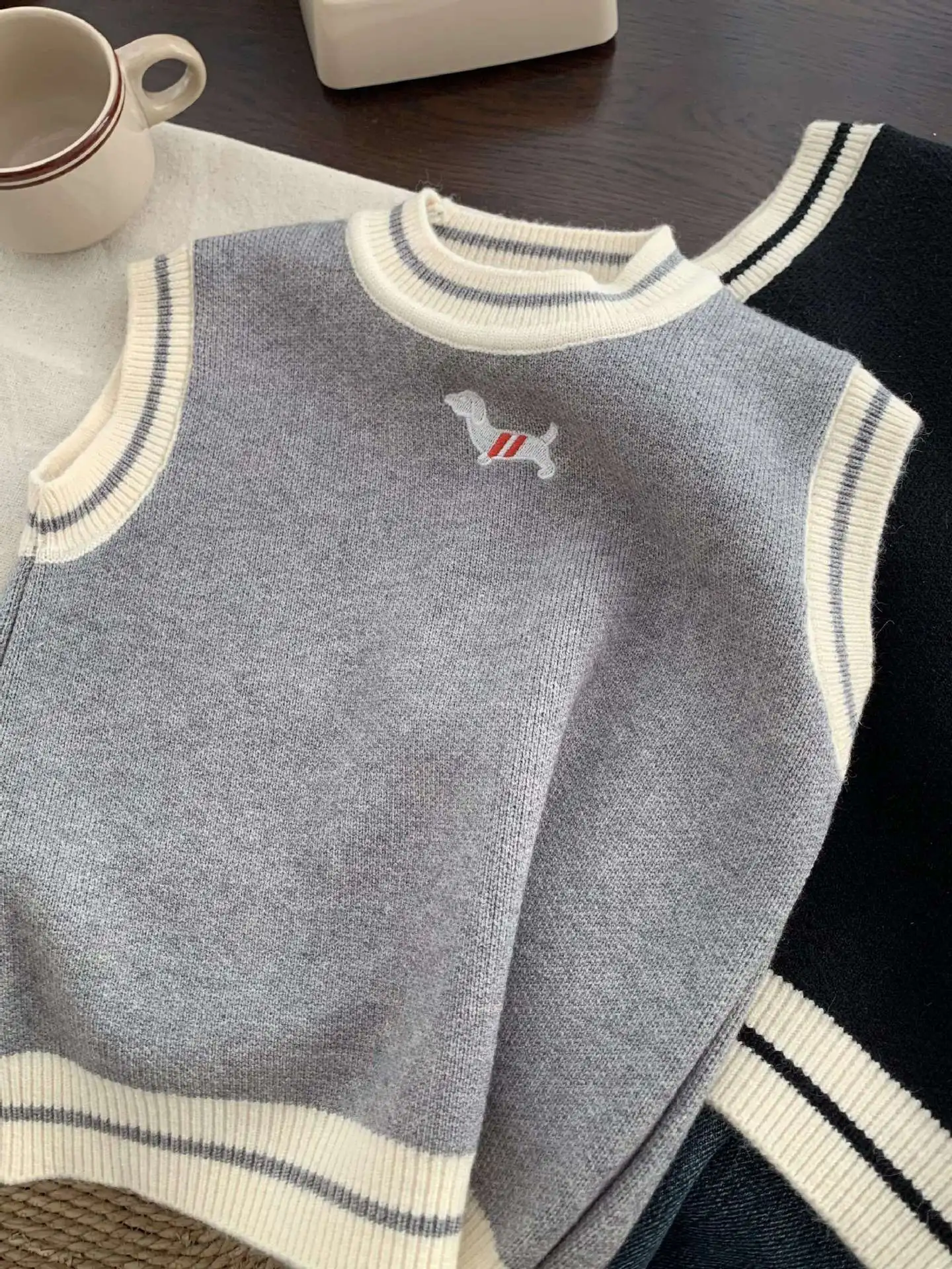 سترة محبوكة للخريف والشتاء للأطفال للجنسين سترة عصرية بلوفر ملابس داخلية ملابس خارجية للأطفال الأولاد والبنات صدرية