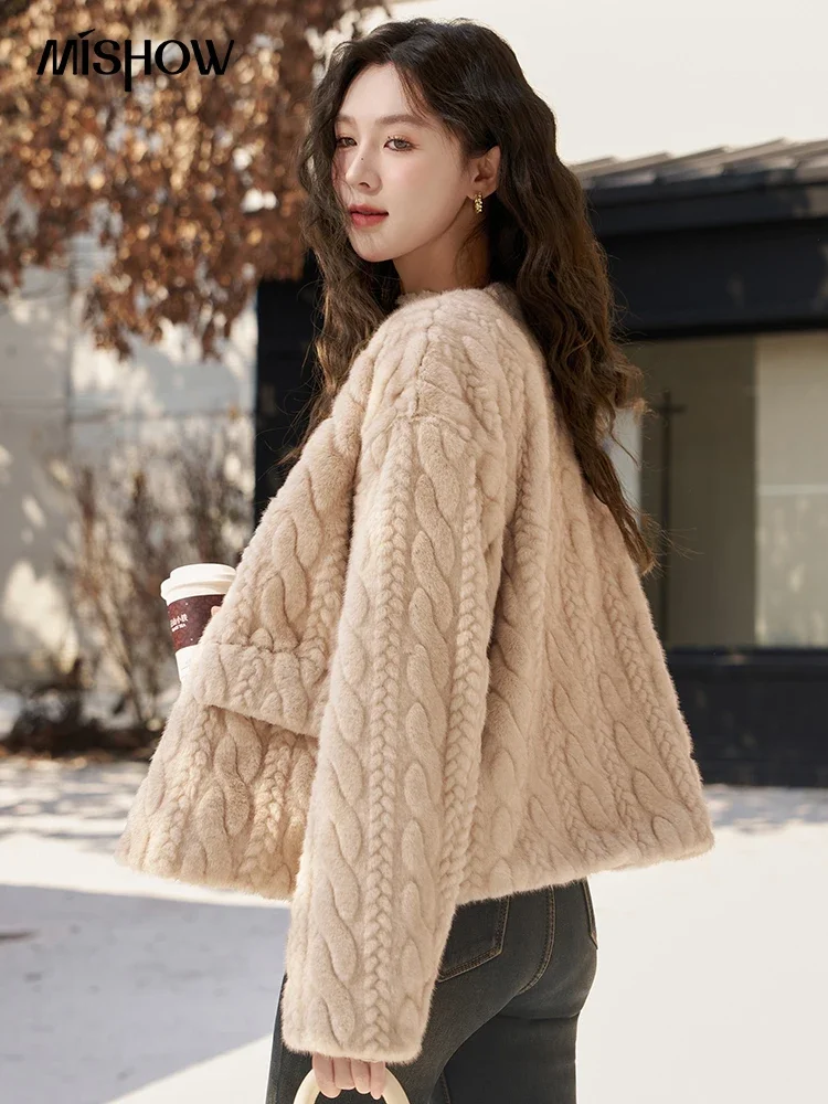 MISHOW Plush Faux Fur Coat Women Luxury Autumn Winter High Quality Lamb Wool Style Double Breasted Office Lady Jacket MXC58W0318