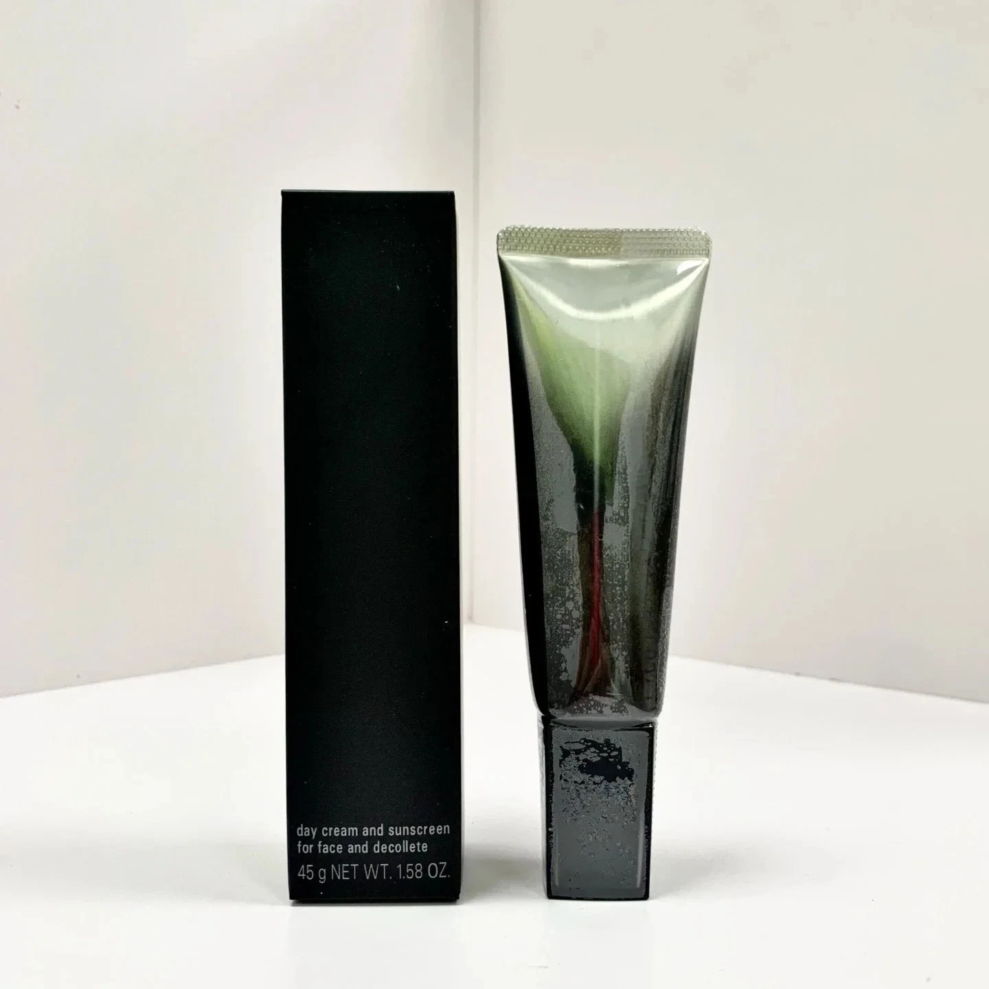 Makeup Tool Kits New Arrival Day Cream And Sunscreen For Face And Decollete 45g Uv Protective Cream Spf 50+