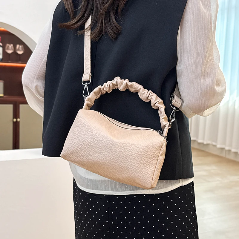 حقيبة يد نسائية أنيقة من الجلد الفاخر الكلاسيكي مصممة على الكتف حقيبة يد على الطراز الحضري اليومي #1