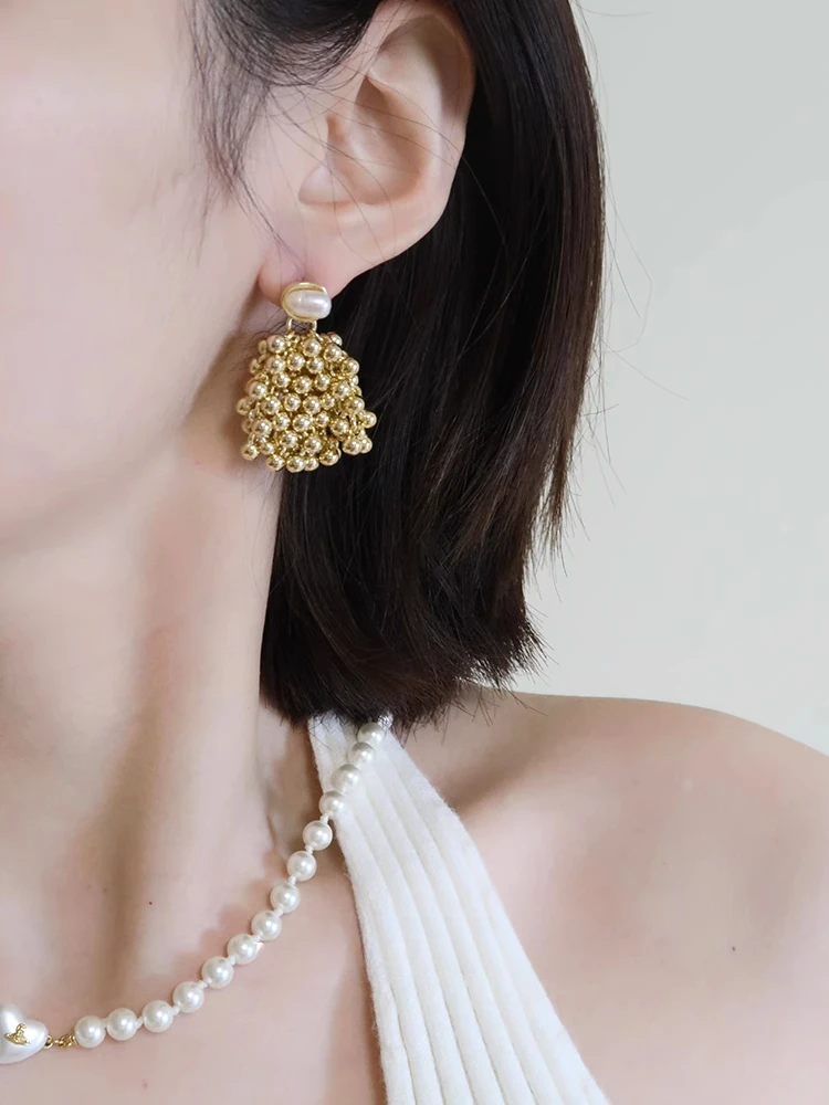 

French temperament cold wind metal fringed pearl stud earrings