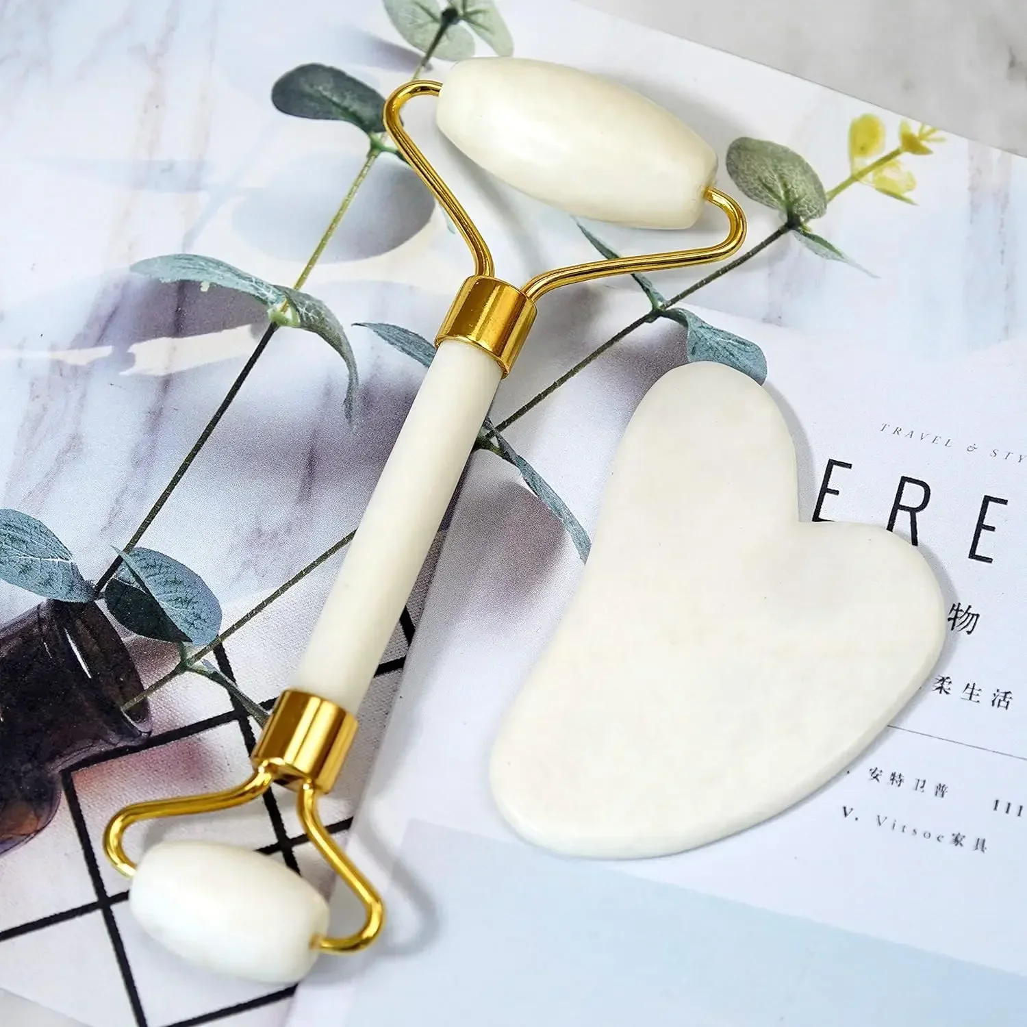 Premium Jade Roller und Gua Sha Set von Facial für die Hautpflege Anti-Aging Schwellungen Selbstgeschenk Frauen