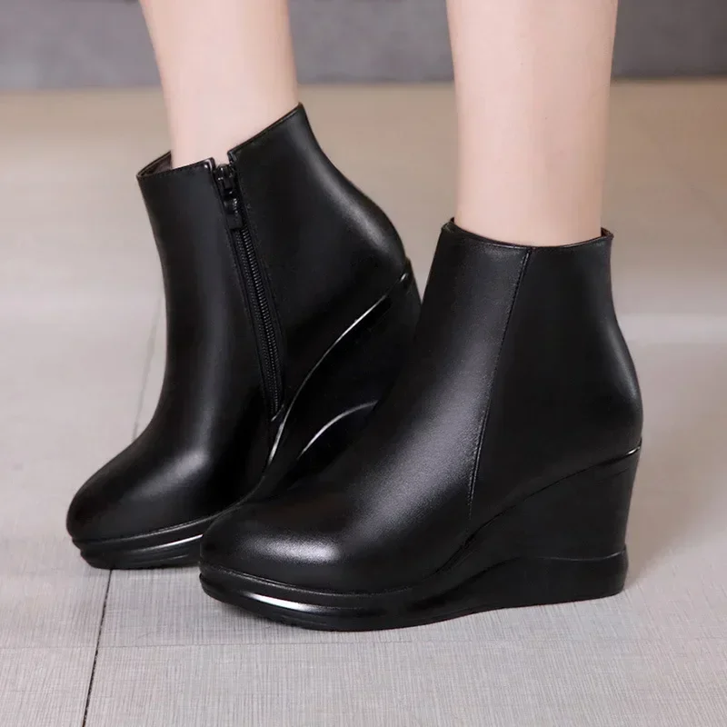 7cm Small Size 32-43 New Platform Wedges Shoes with Fur 2024 Winter High Heels Ankle Boots Snow Motorcycle for Office Mom