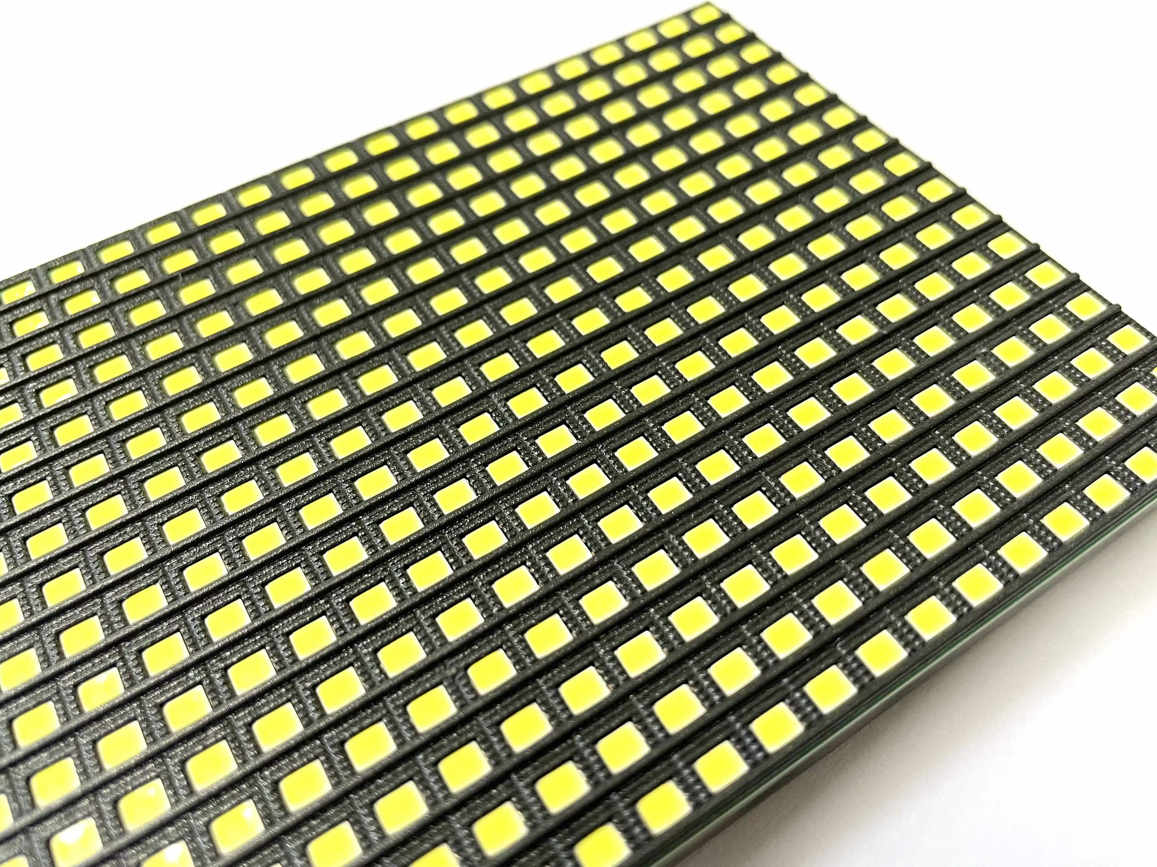 64x16 Pixels Indoor P4.75 SMD White Color LED Module 304x76mm Moving Display Panel