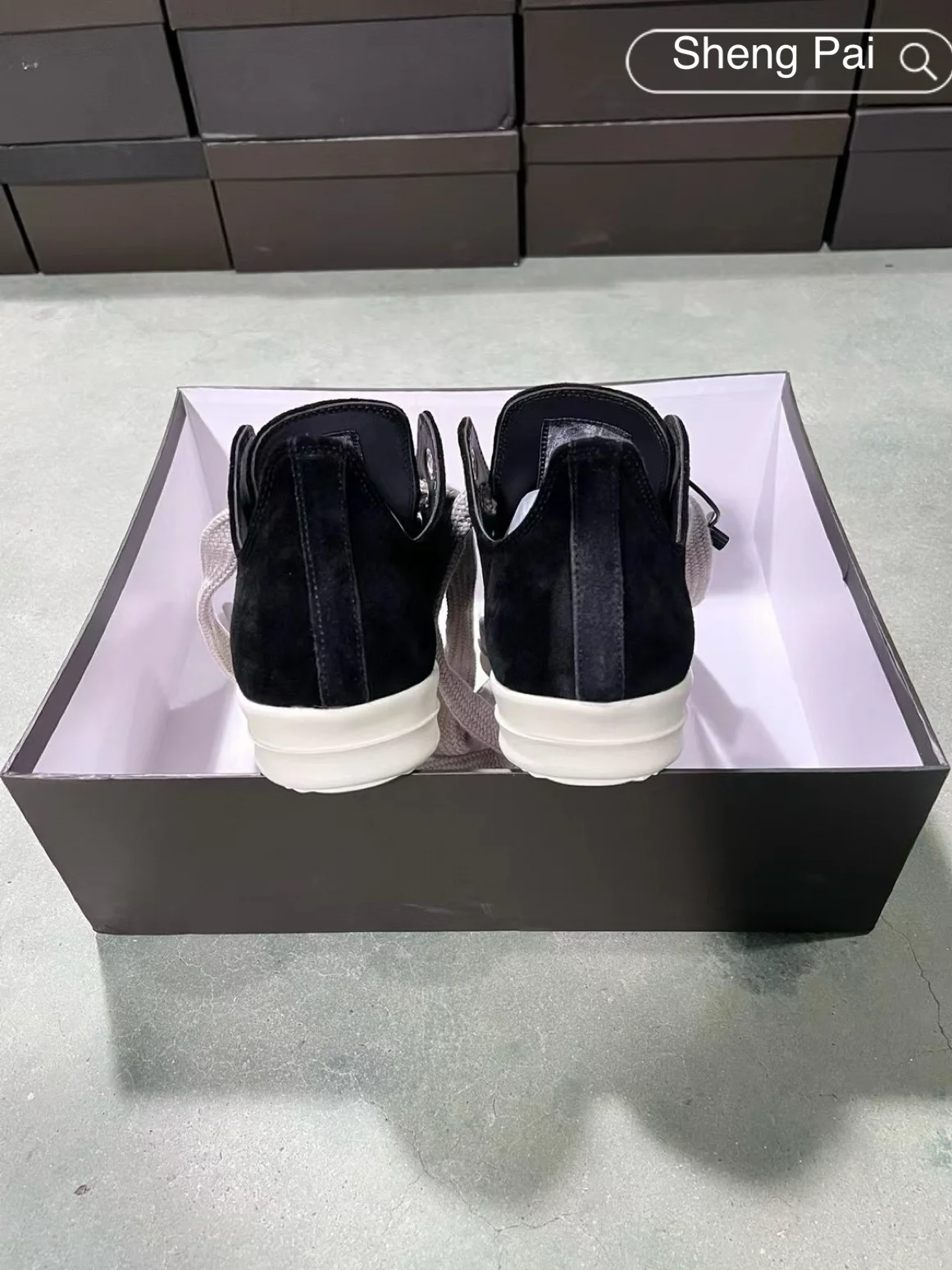 Fashion Men's Athleisure Shoes Black Suede Low Top Shoes High Quality O-wen Women's Sneakers Thick Lace Design Ankle Shoes