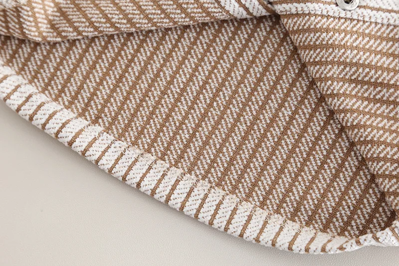 2-teiliges Outfit für Kleinkinder, Jungen, vertikale Streifen, Kapuzenhemd mit Knöpfen, Nummerntasche, elastische Manschette, Khaki-Jogginghose, Freizeitanzug für Kinder – Detail 5