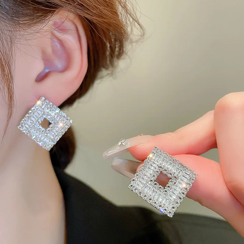 Light luxury zircon hollow square geometric silver needle earrings fashion niche super flash temperament high-end earrings women