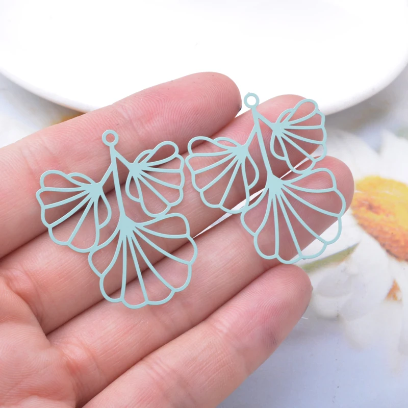 30 Stück AB8248 Messing Filigran Ausgehöhlte Blätter Anhänger Goldener Blattanhänger für DIY Damen Schmuck Ohrringe Zubehör – Detail 9