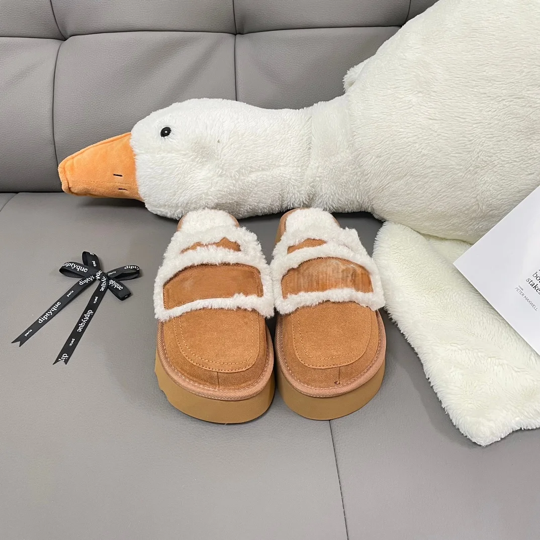 

Fur Slippers Outdoor Wear 2025 New Integrated Leather Fur Thick Bottom Snow Boots Small Fat Head Cover Half Slipper