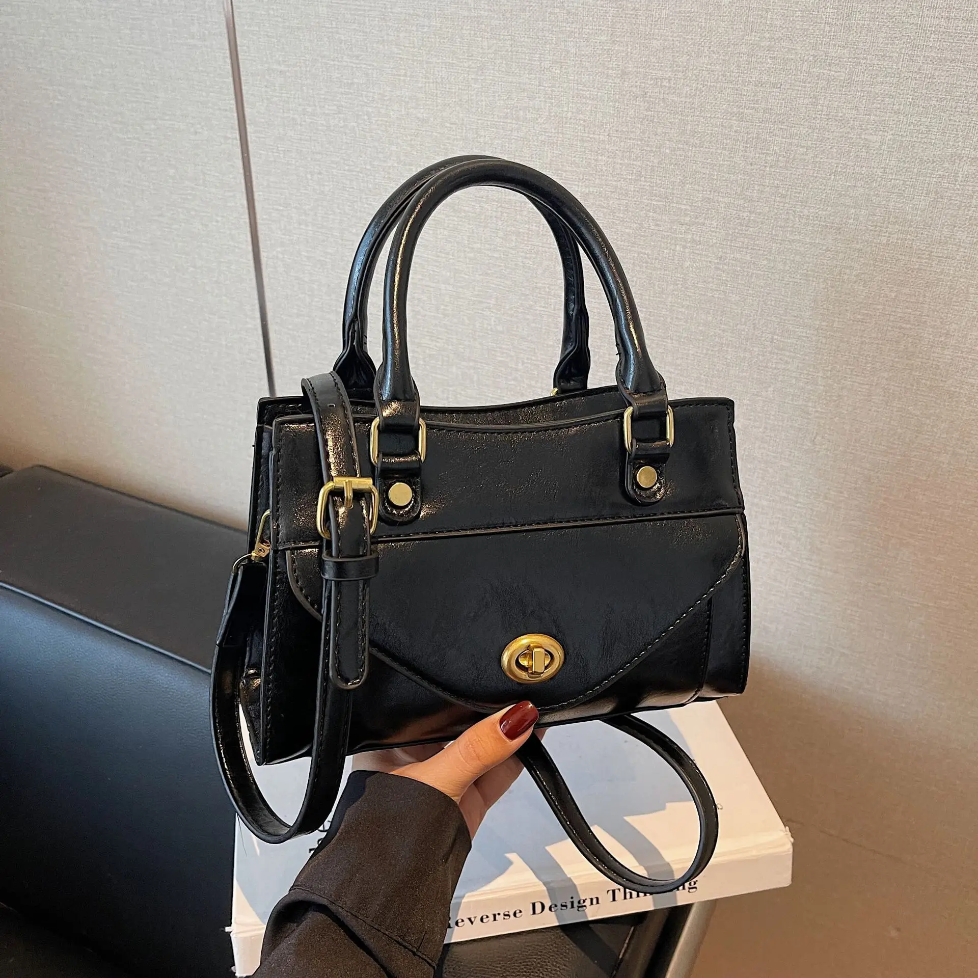 

2025 Women's Patchwork Lock Tote Bag Genuine Leather Large Capacity Work Bag Luxury Multi-way Shoulder Purse tote bags for women