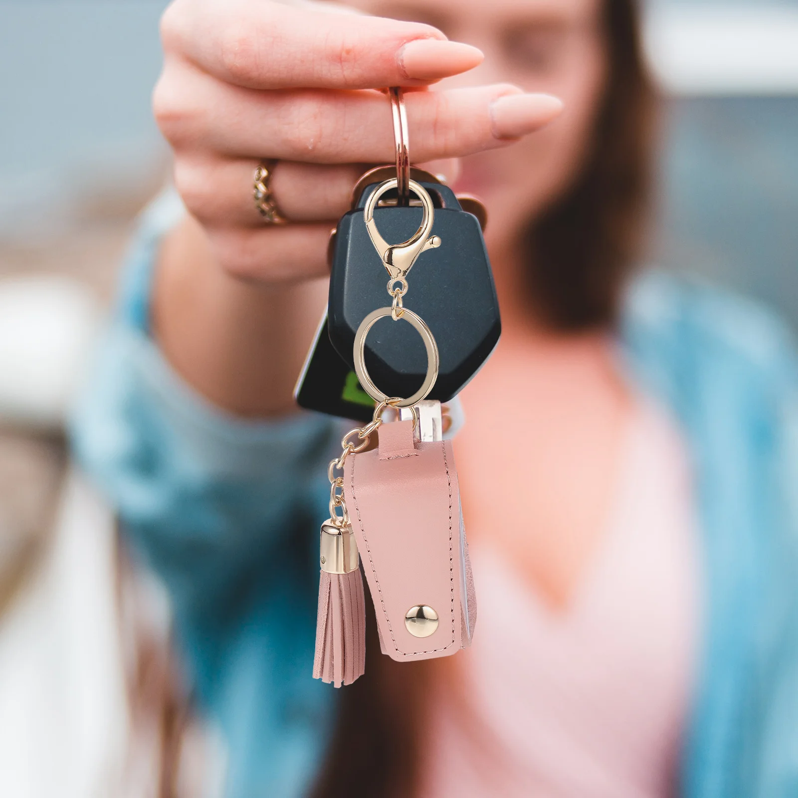 

3Pcs Portable Empty Travel Bottle Key Chain Hand Holder Tassel Decoration Clip for Bags Keys Travel Lotion Soap