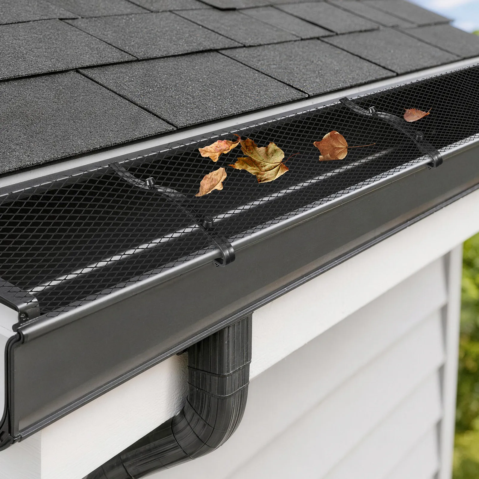 Plastic Mesh Gutter Guard for Garden & Balcony – Debris, Leaf, and Overflow Protection Filter