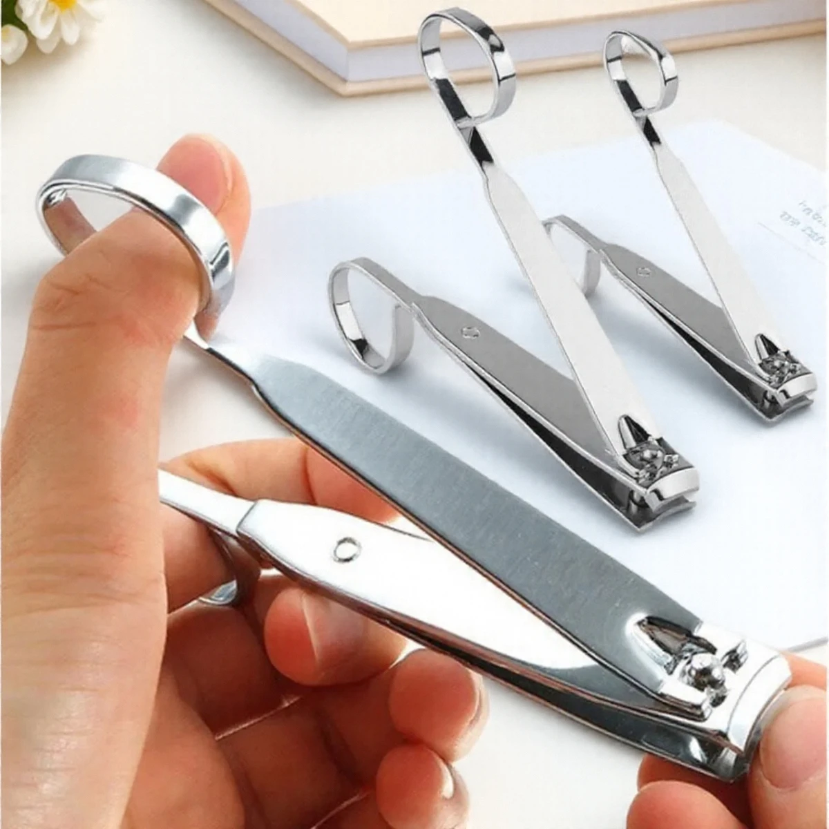 مقص أظافر من الفولاذ المقاوم للصدأ، تصميم مرن غير قابل للانزلاق، حلقة يد بحافة حادة مناسبة لأداة تجميل انحناء الأظافر