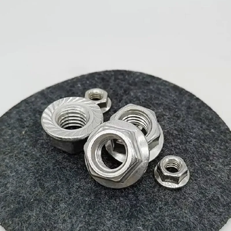 

M2.5 M3 M4 M5 M6 M8 M10 M12 M14 M16 M20 High Quality Stainless Steel Hexagon Hex Head Serrated Flange Nut DIN6923