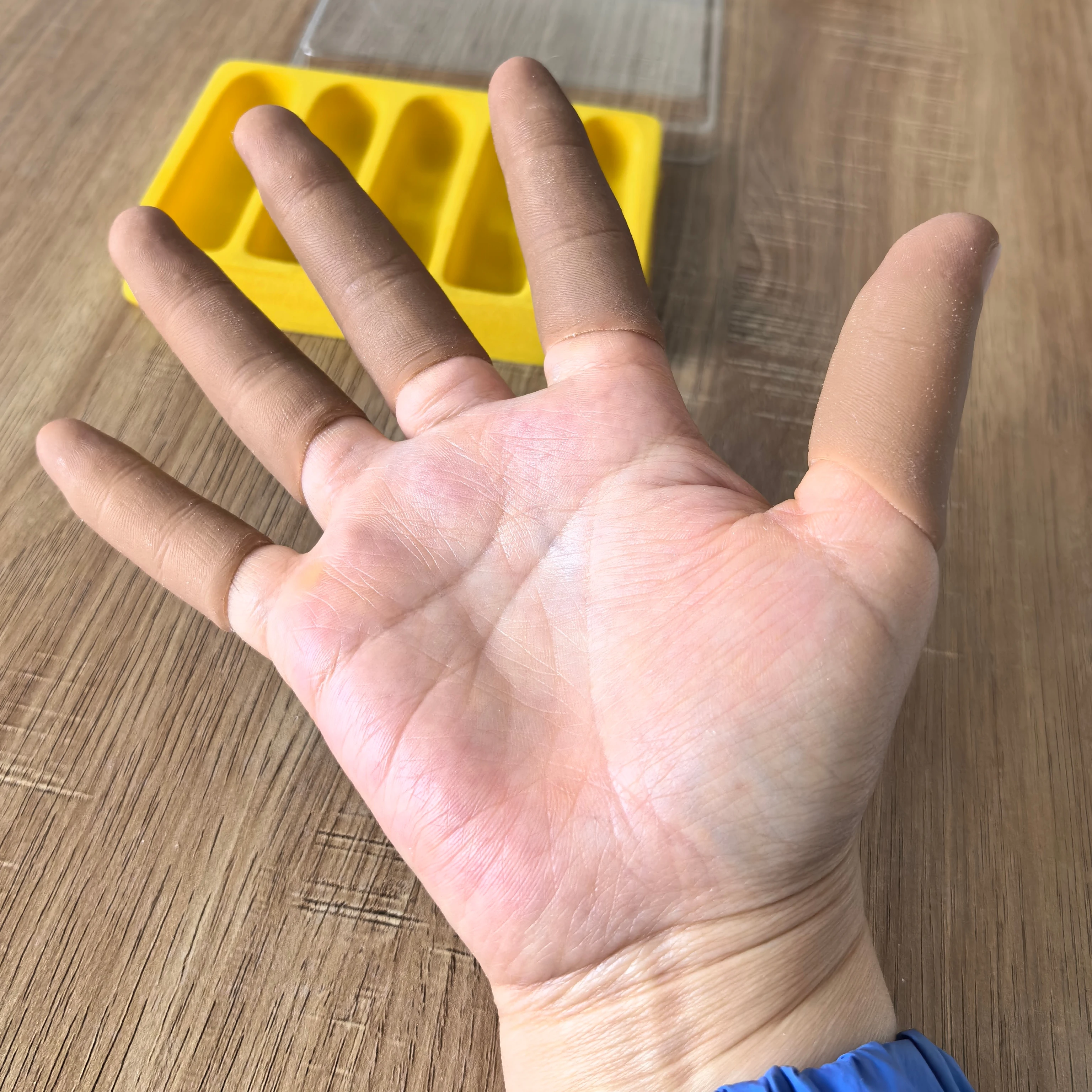 Prosthetic Fingers A Box Five Finger Very Real Customizable Accessories Extended Silicone Gloves Hands