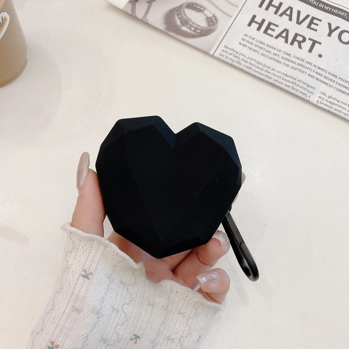 3D Geometric Heart Shaped Case, Soft Silicone Protective Cover with Keychain for Samsung Galaxy Buds4/Buds4 Pro (Black/Pink/Red)