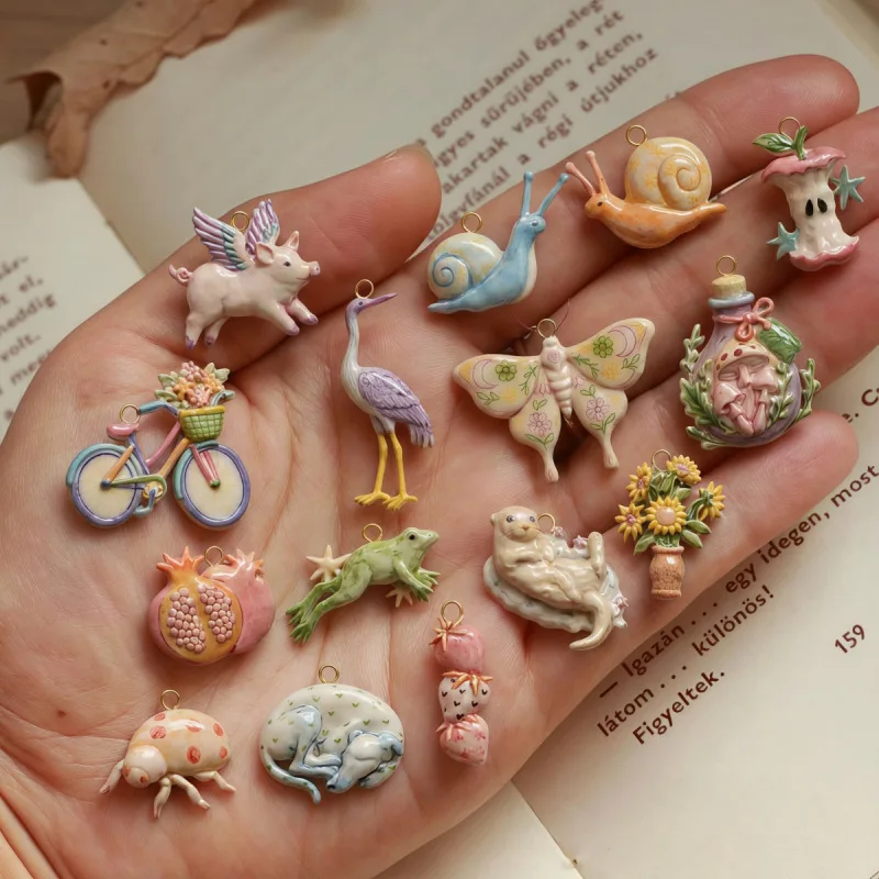 New Fashion Cartoon Small Animal Accessories DIY Necklace for Women Girls Little Pig Butterfly Snail Pendant Necklace DIY