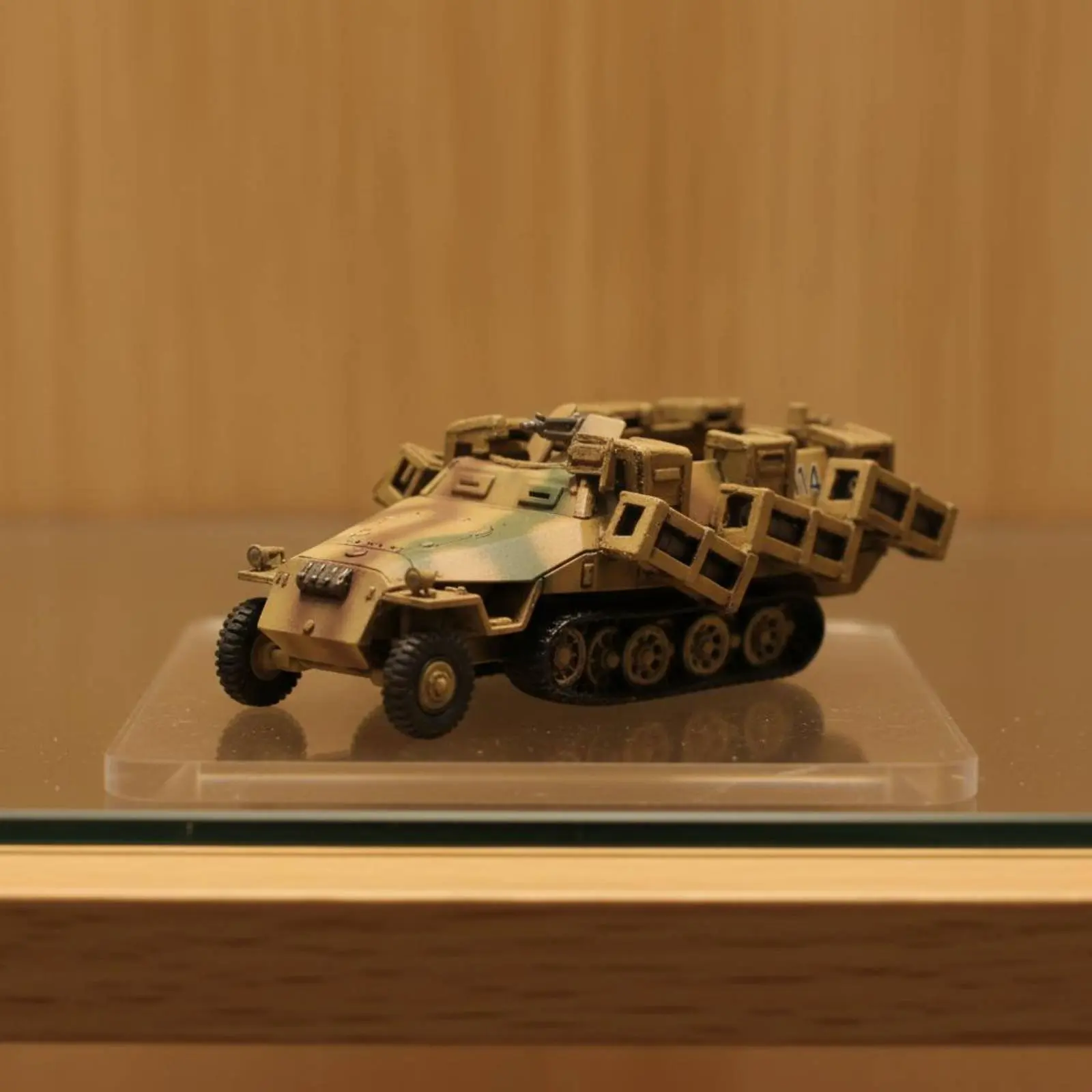

1/144 Scale Armored Vehicle Miniature Ready to Display German German Armored King Armored Vehicle Model Collectible Highly