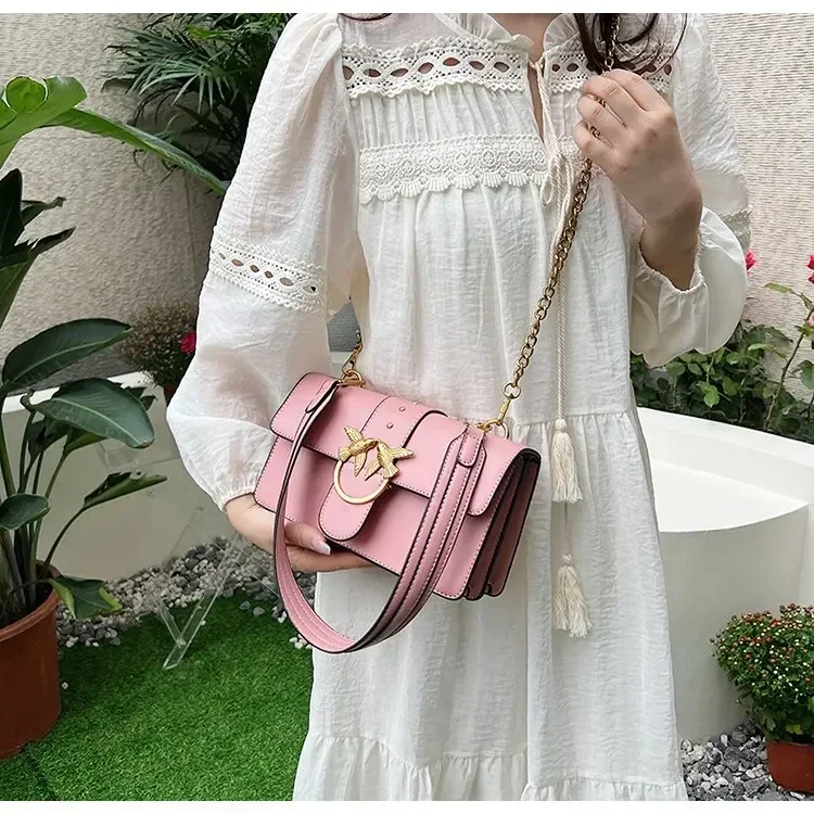 

New Stylish Double Feiyan Underarm Bag for Women, High-Quality Chain Decor, Versatile Casual Single-Shoulder Small Square Purse