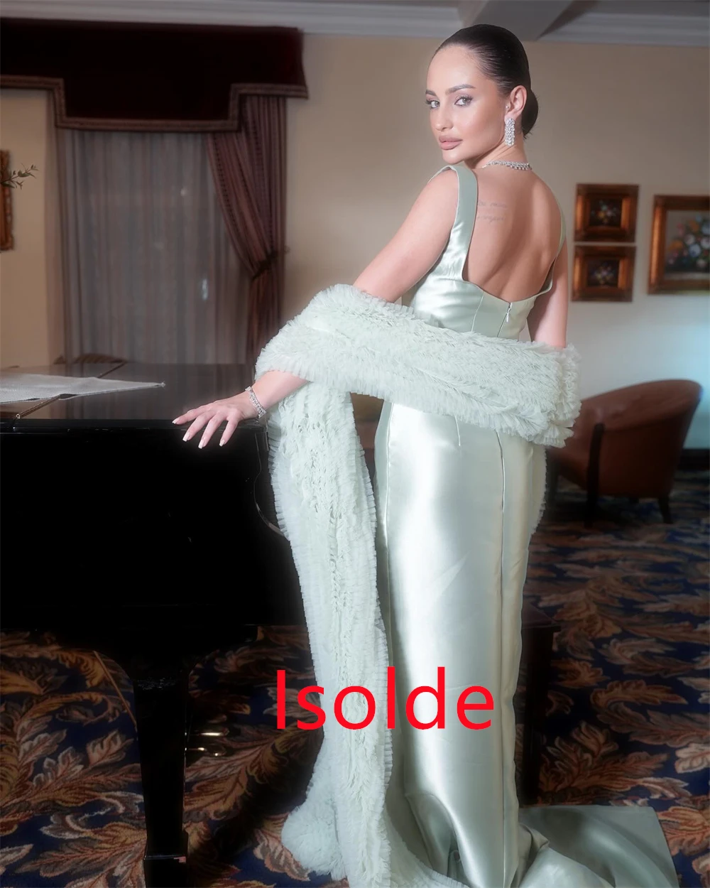 

Customized Fashion Green Satin Evening Dress Exquisite Strapless Sleeveless Celebrity Gowns Modern Special Occasion Gowns