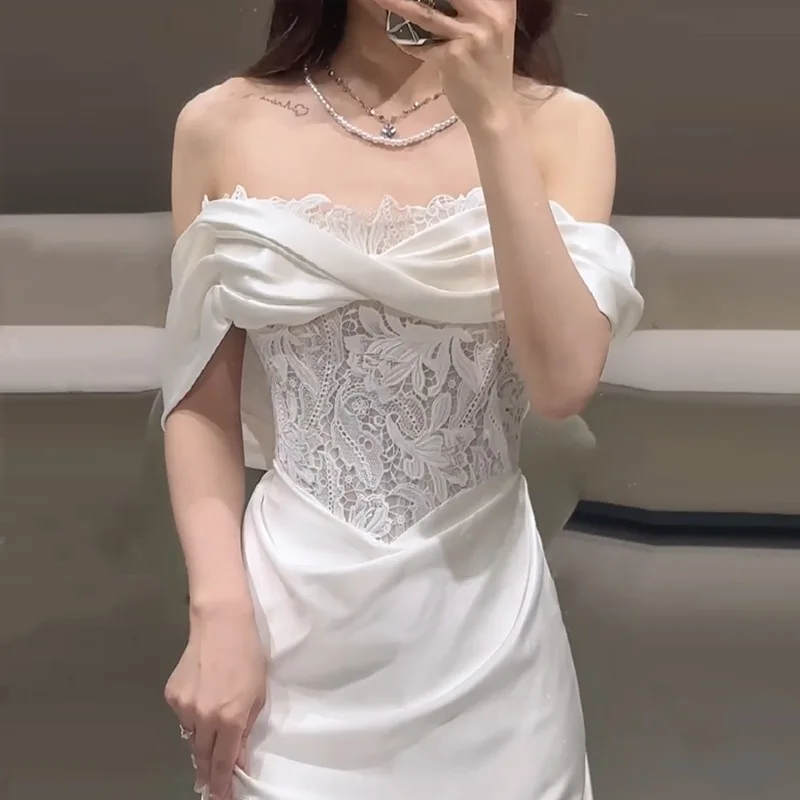 Schulterfreies, leichtes Hochzeitskleid aus Satin für die Braut, High-End-Nische, französisches, schlichtes Outdoor-Kleid mit Spitze im Waldstil, Meerjungfrauenkleid