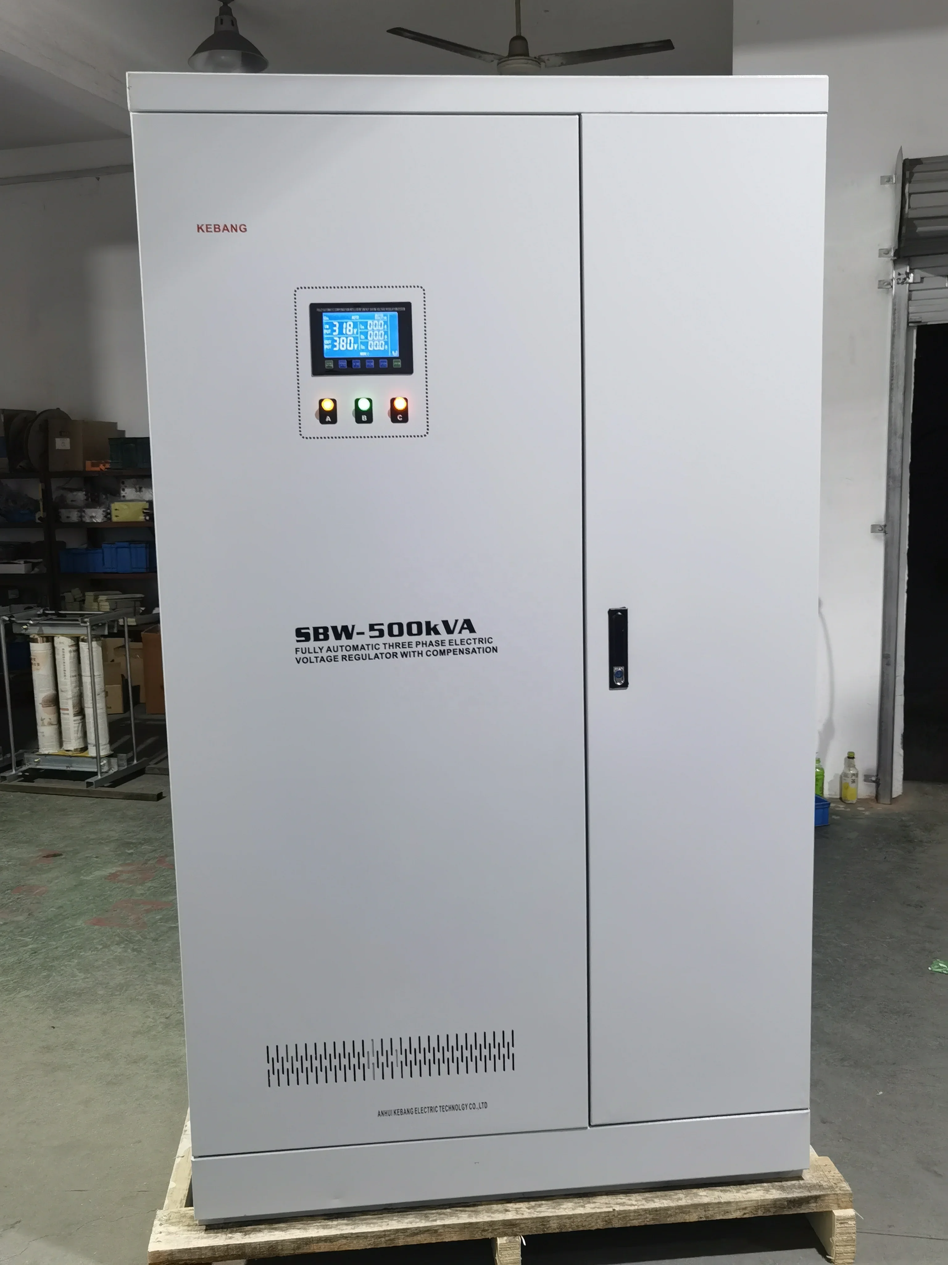 3 المرحلة 380 فولت Avr 300kva 200kva 120kva 100kva منظم جهد كهربائي أوتوماتيكي 100 Kva مثبت صناعي 90kva