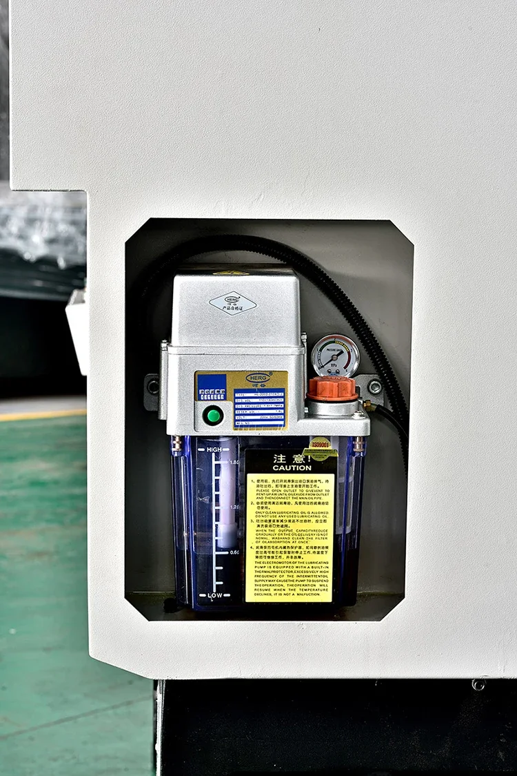 Good strength base linear guide milling cutter ultra-high rigidity two-axis numerical control machine tool numerical contr