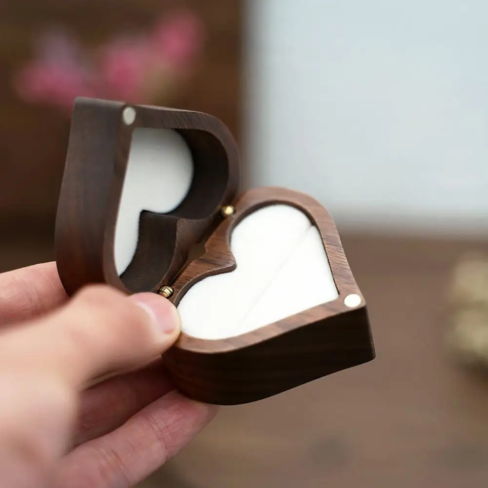 Ring Box Love Heart Shaped Smooth Edge Elegant Wood Grain Jewelry Container Decorative Engagement Ring Holder Box for Home