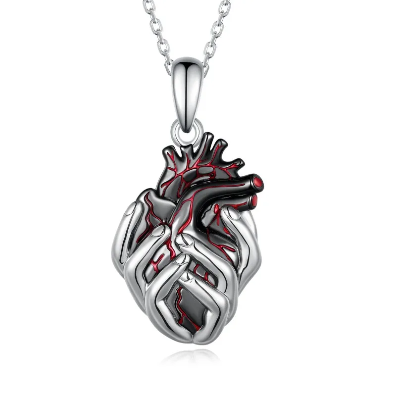 

Gothic vascularized heart clavicle chain dark hand holding heart creative pendant organ dissection necklace