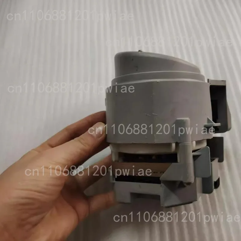 

Подходит для посудомоечной машины 9001.230.206, циркуляционный насос с подогревом, разборка водяного насоса