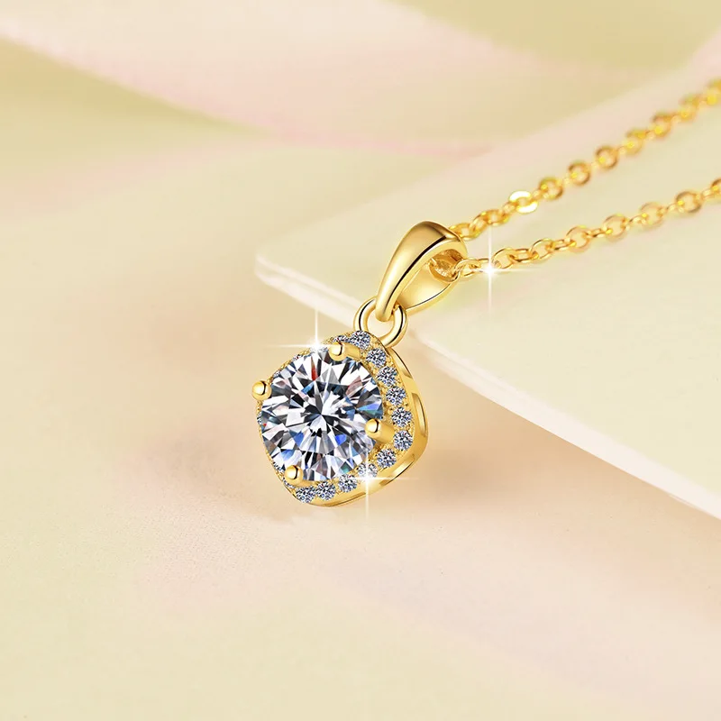 

Luxury Solid Real 18k Gold Women's Mosane Diamond Pendant Necklace 1 karat Square Pendant Clavicle Chain