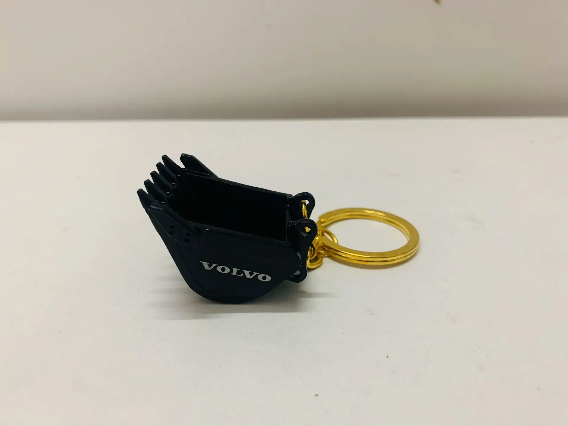 Volv0 Bucket key chain Keyring Metal Model