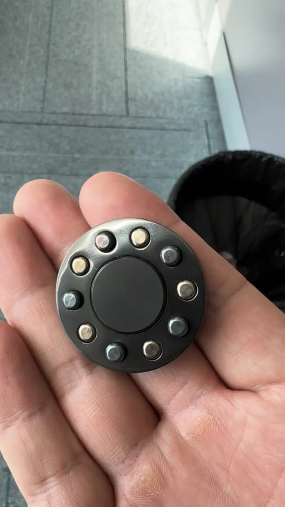 Uncle He edc, zirconium alloy Magneto, ppb Desktop Decoration