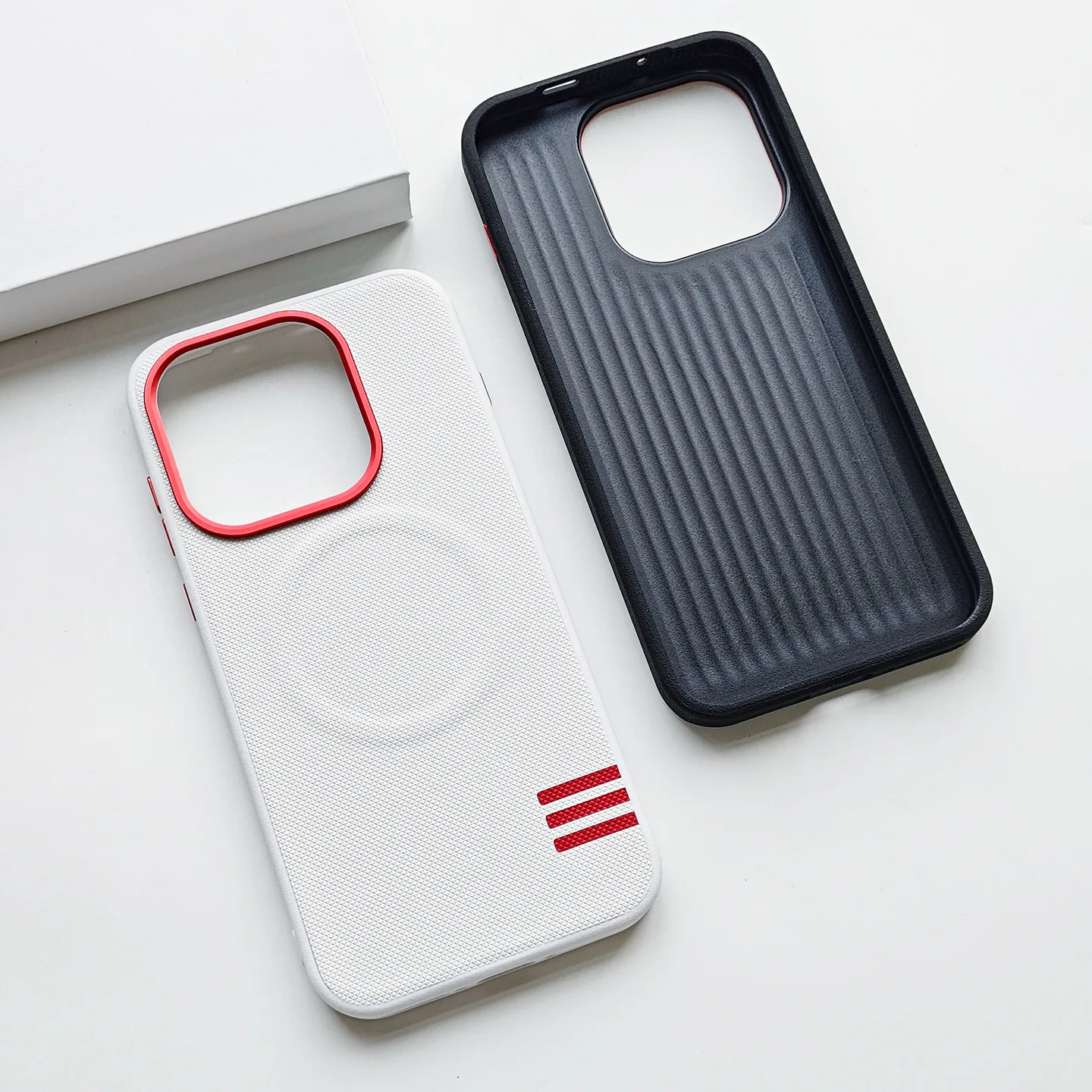 Etui na OnePlus 15T 15R 15 13T 13S 13R 13, trzy paski, magnetyczne zamknięcie, luksusowa skóra, przyjemne w dotyku, odporne na upadki, futerał ochronny. — zdjęcie produktu 2