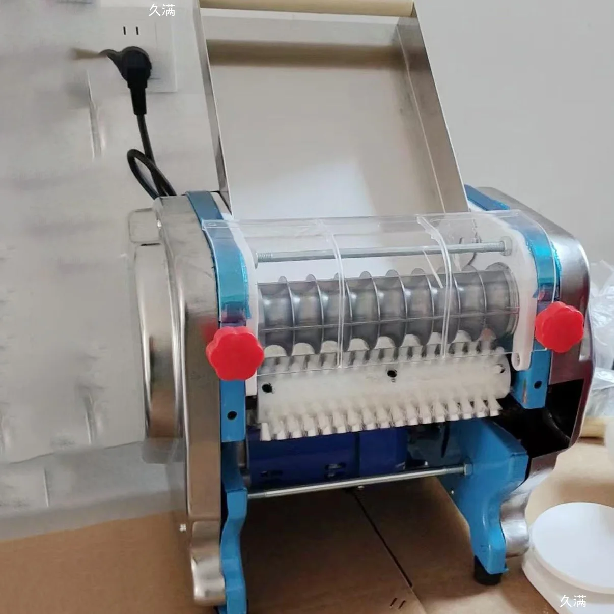 Commercial 110V 220V Tabletop Chin Chin Dough Stripe Rolling Making Machine Snack Chinchin Cutter Cutting Machine