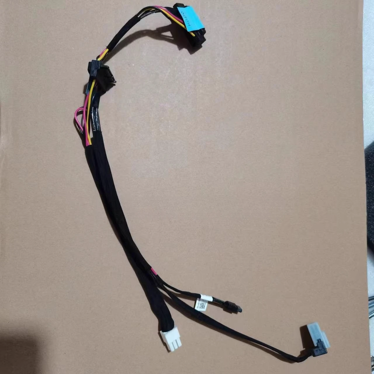 

Новый кабель для POWEREDGE R230 MINI SAS к X2 SAS/SATA VXR2F