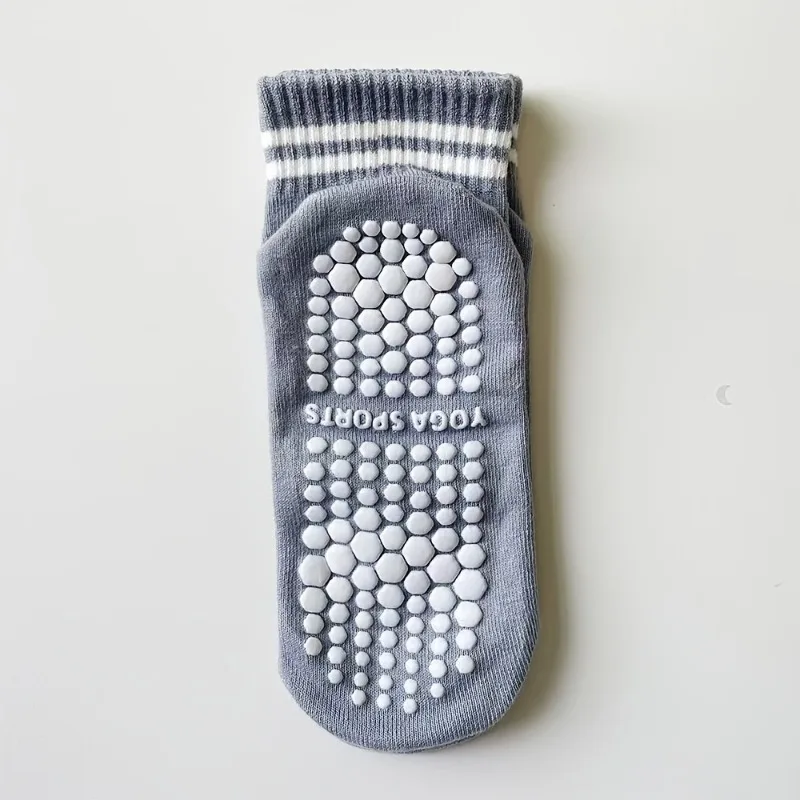 1/5 Pair Women's Silicone Anti Slip Pilates Yoga Socks Sweat Absorbing Breathable Casual Dance Fitness All Season Sports Socks view 3