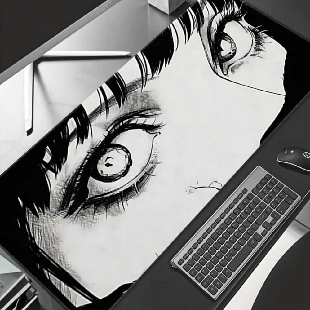 

Oversized Black White Comic Eye Gaming Mouse Mat, Stitched Edge Non-Slip Rubber Office Gaming Pad