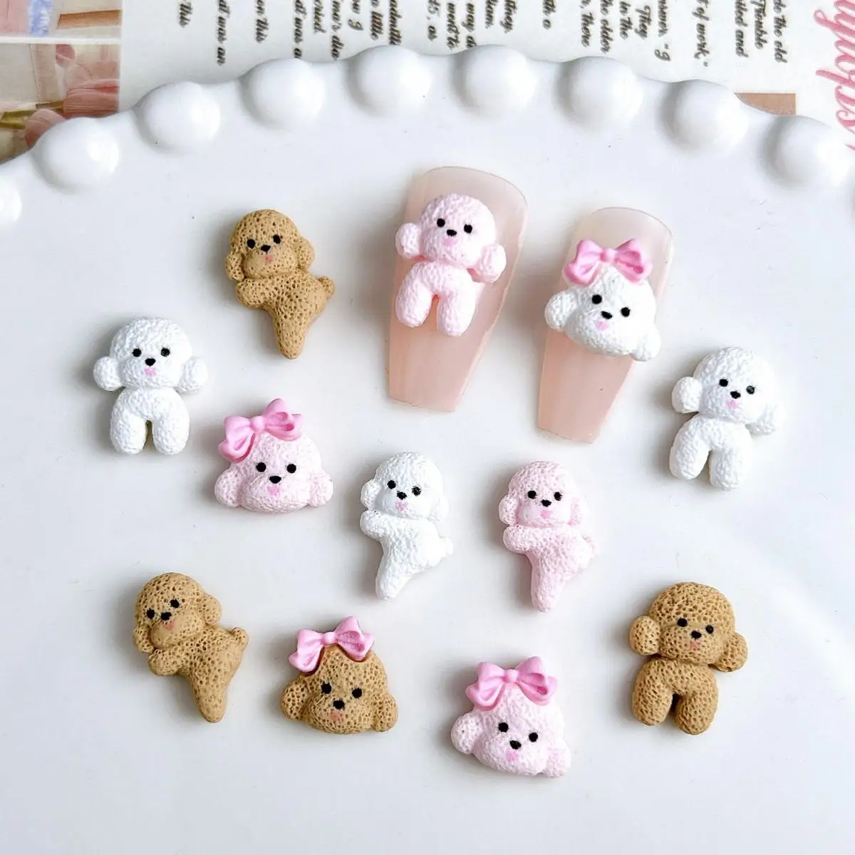 20PCS Neue Kreative Entzückende Welpen Harz Nagel Charms Cartoon Bunte Bogen Hund Nail art Dekorationen für DIY Haarnadel Nagel ornamente