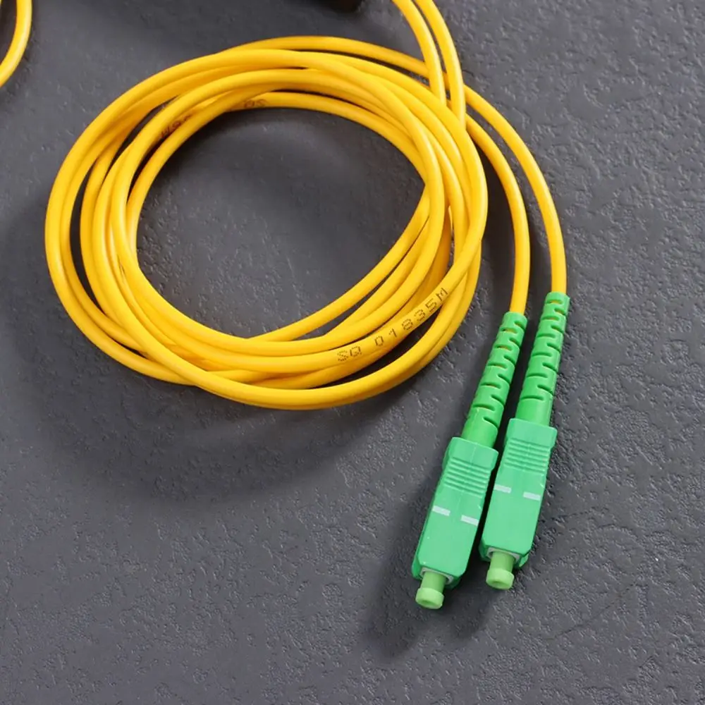 Yellow Fiber Optic Splitter Uniform Distribution Ceramic Ferrule Optical Signal Divider Tapered Structure Low Loss