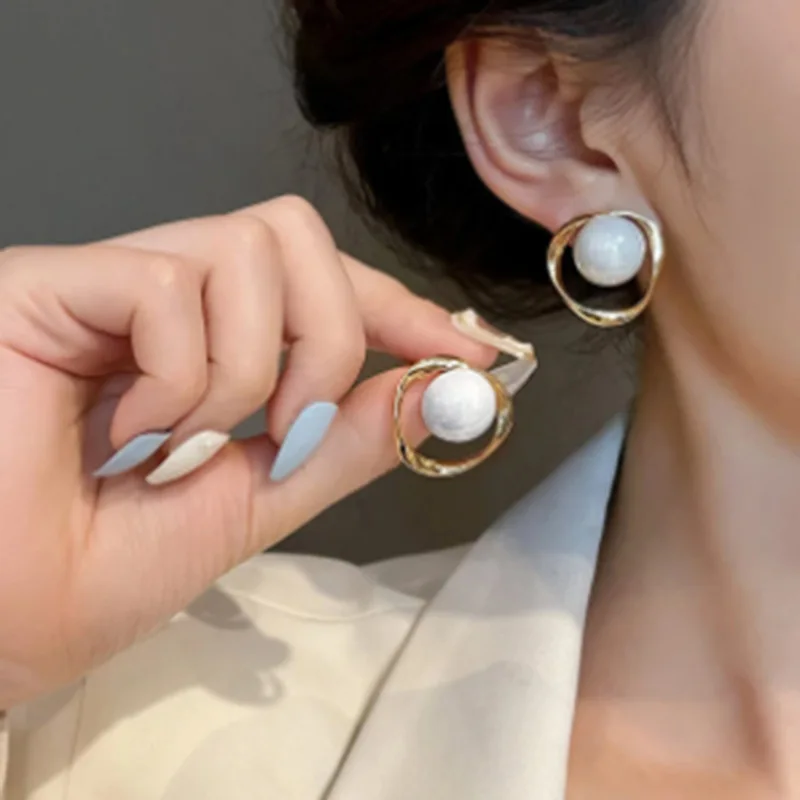 Imitation Pearl Earring for Women Gold Color Round Stud Earrings Korean Delicate Irregular Design Unusual 2023 Fashion Jewelry