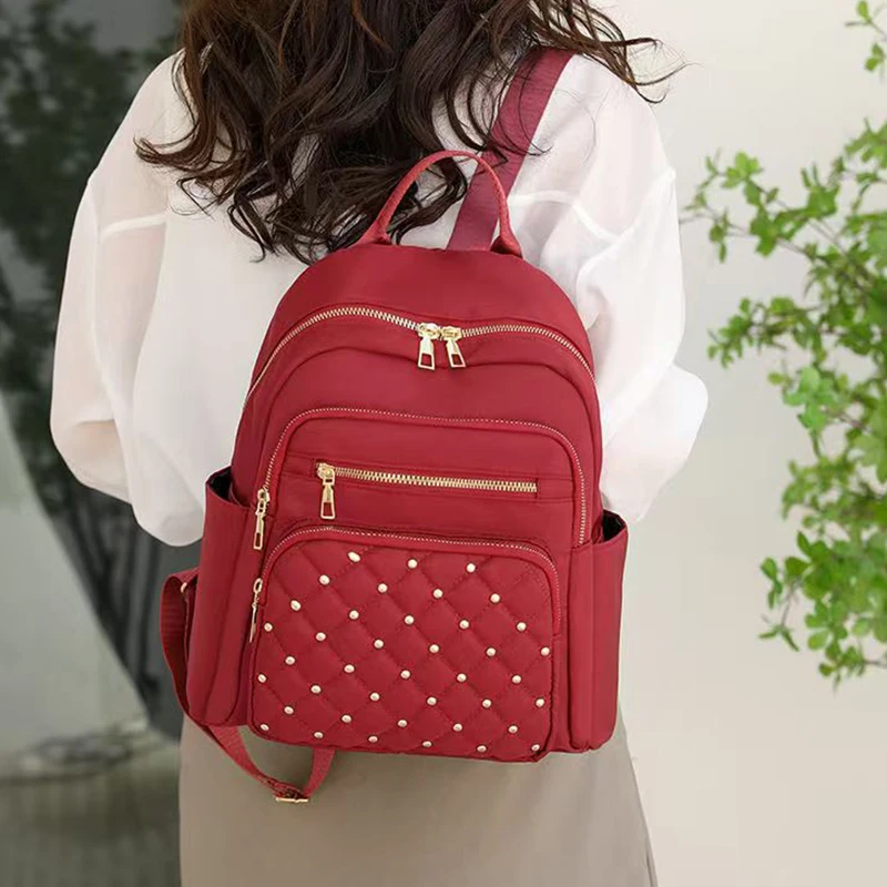 Obrázek 7: Módní dámská černá batoh s studded prošívaná design pro denně použít zaměnit outings praktický versatile móda brašna