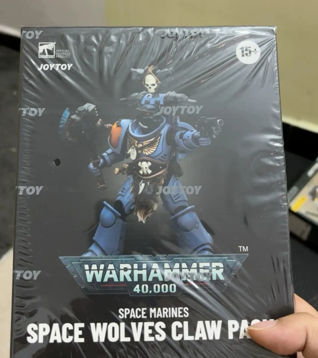 

【JOYTOY】Warhammer 40K Space Marines Space Wolves Claw Pack Brother Olaf 1/18 Action Figure Toys